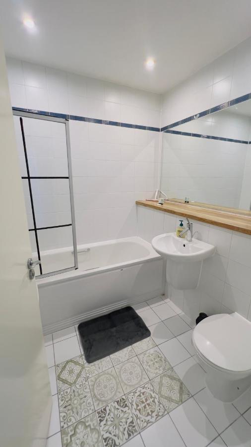 Charming 1-Bedroom Apartment In Woolwich London Luaran gambar